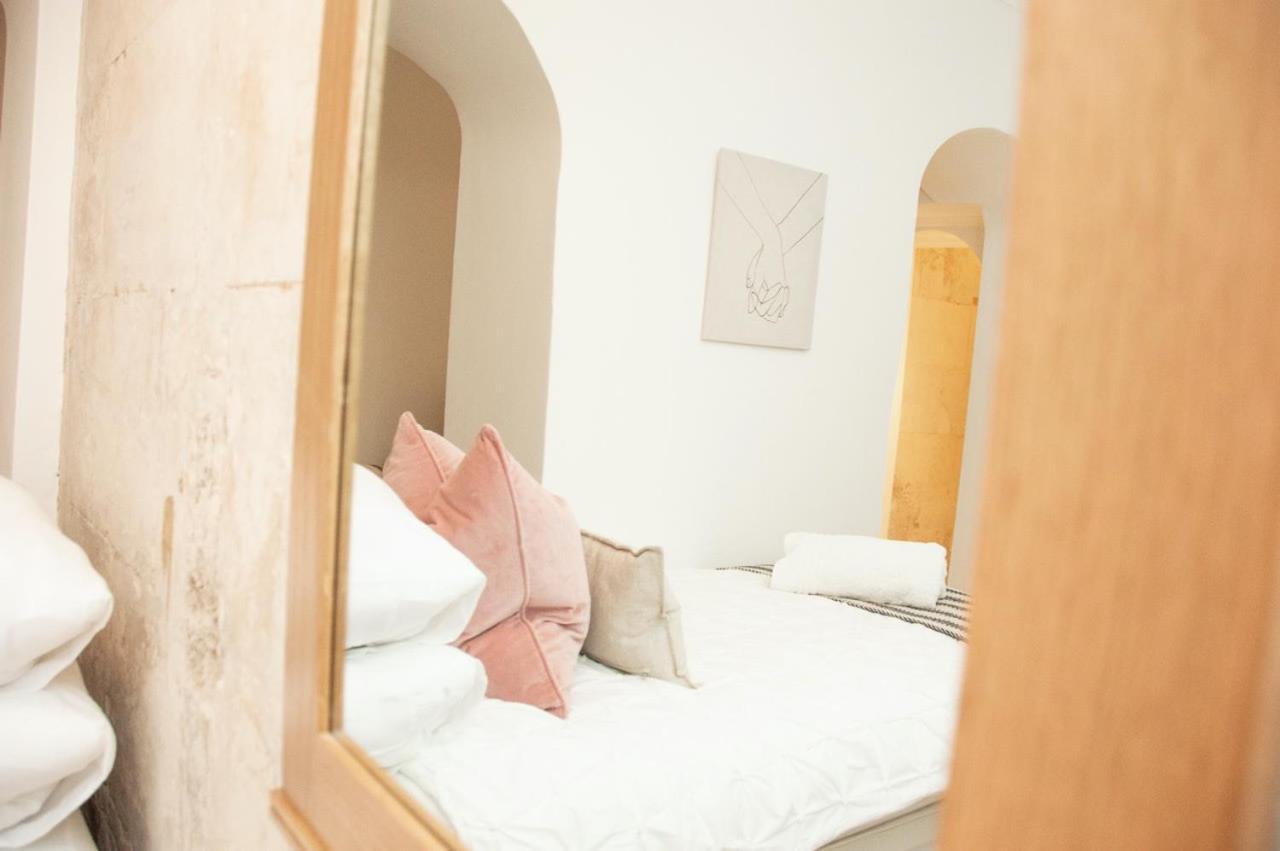 Garden Flat In Period Property Centrally Located Bath Eksteriør billede
