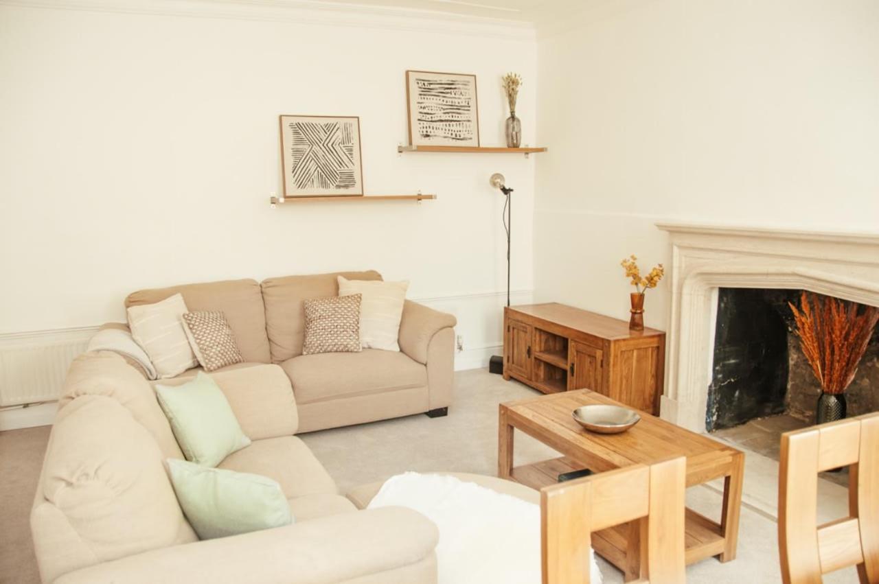 Garden Flat In Period Property Centrally Located Bath Eksteriør billede