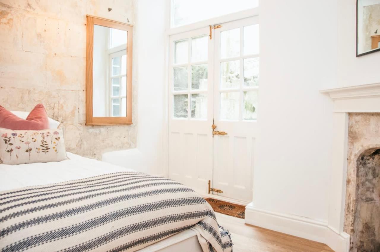 Garden Flat In Period Property Centrally Located Bath Eksteriør billede